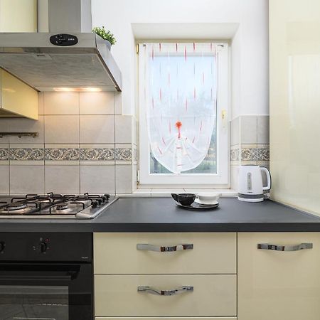 Stancija Amorozo 6 Πόρετς Εξωτερικό φωτογραφία